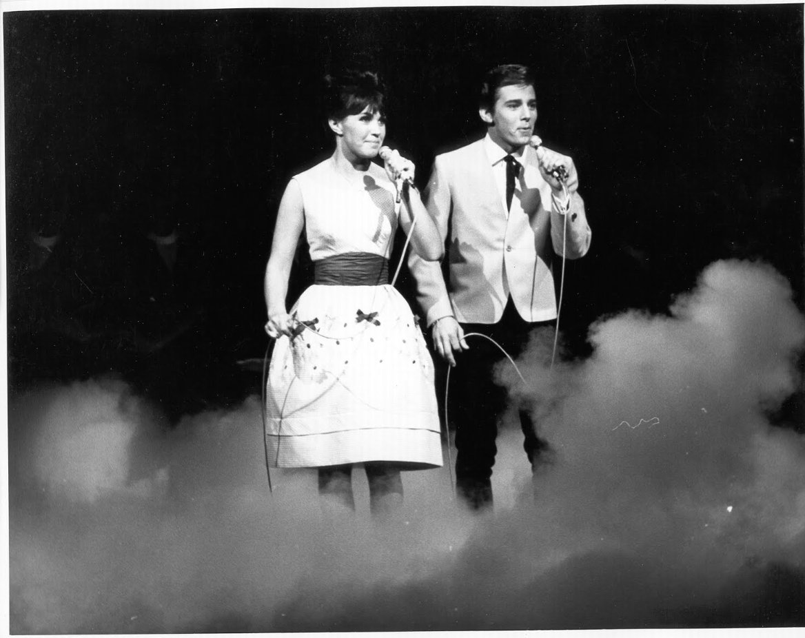 Фото - Донна Лорен: 1168x926 / 131 Кб