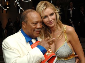 Фото - Куинси Джонс: 296x219 / 17 Кб