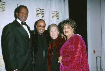 Фото - Куинси Джонс: 400x271 / 22 Кб