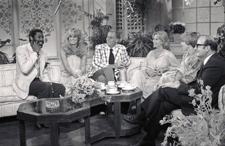 Фото - МакЛин Стивенсон: 323x209 / 25 Кб