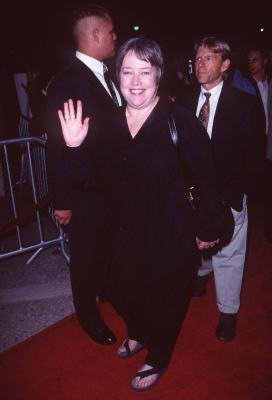 Фото - Кэти Бейтс: 272x400 / 15 Кб