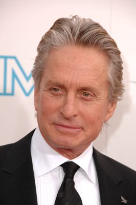 Фото - Майкл Дуглас: 266x400 / 17 Кб