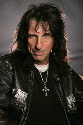 Фото - Элис Купер: 267x400 / 24 Кб