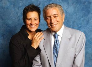 Фото - k.d. lang: 294x216 / 15 Кб