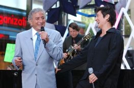 Фото - k.d. lang: 263x173 / 14 Кб