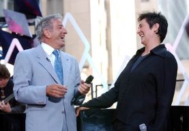 Фото - k.d. lang: 277x192 / 14 Кб