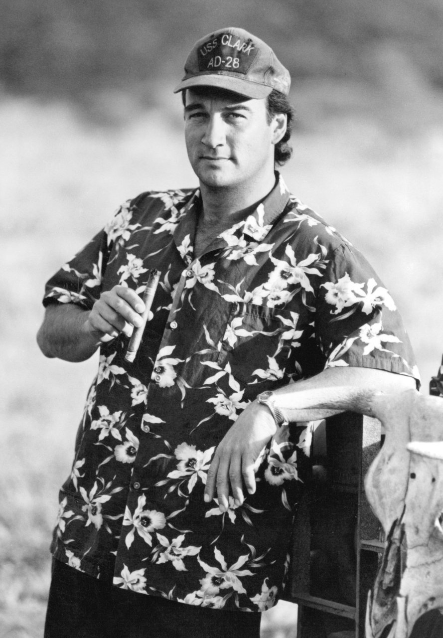 Фото - Джеймс Белуши: 889x1280 / 188 Кб