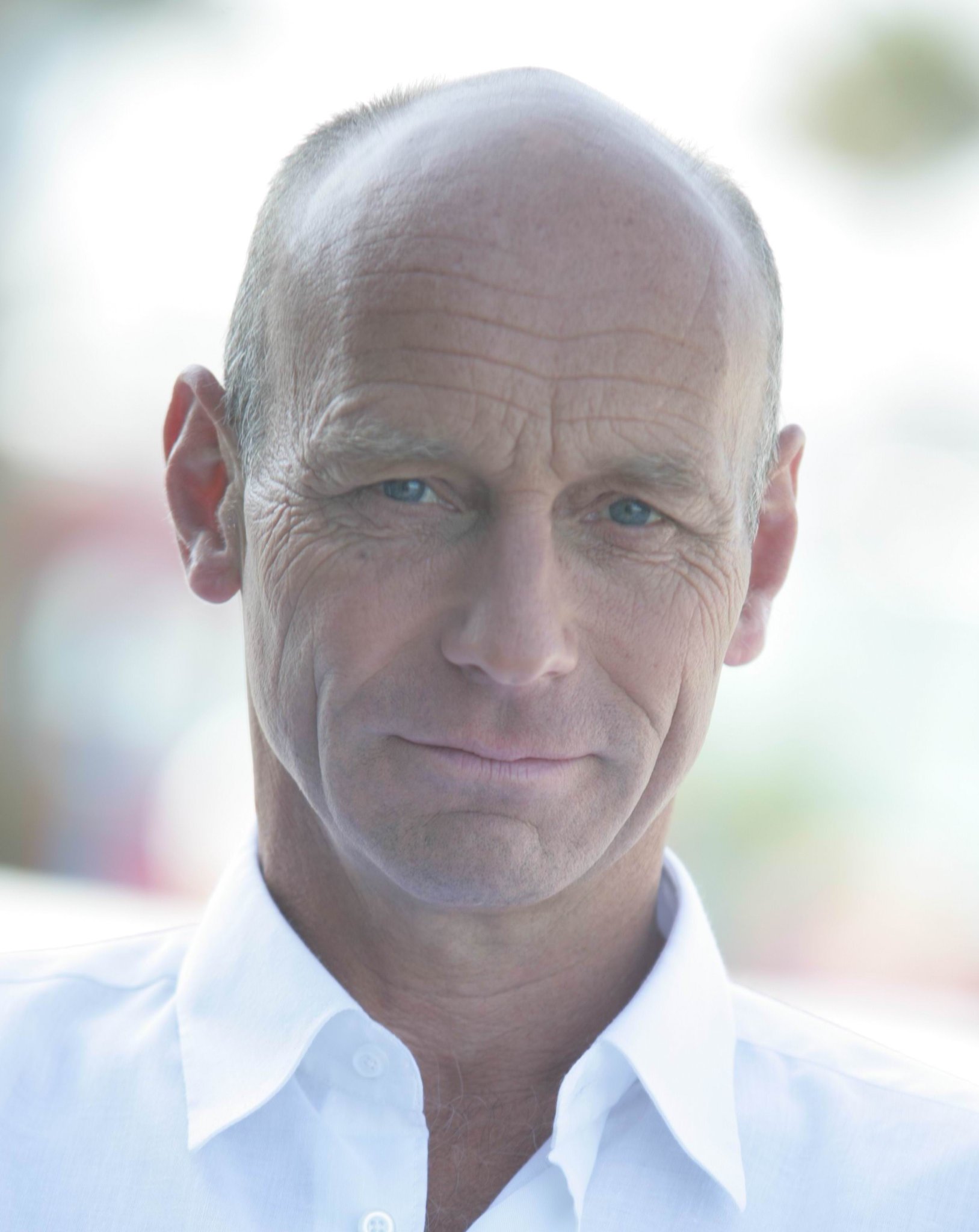 Фото - Дэвид Макалистер: 1627x2048 / 211 Кб