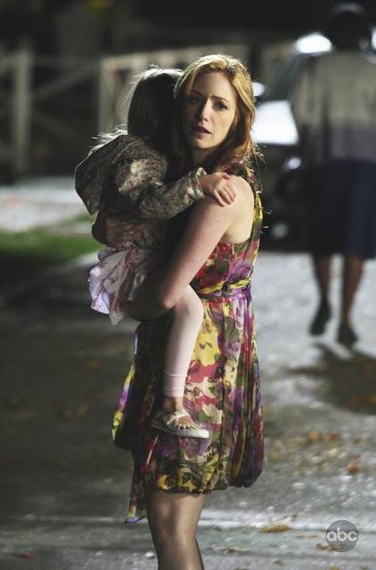 Фото - Джейми Рэй Ньюман: 422x640 / 42 Кб