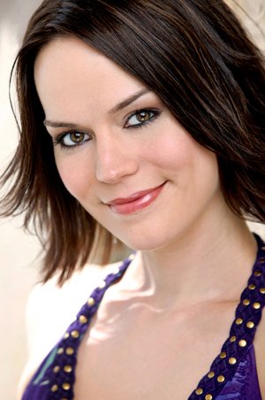 Фото - Amanda Tepe: 300x452 / 30 Кб