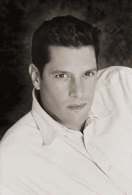 Фото - Алан Болтес: 433x638 / 30 Кб