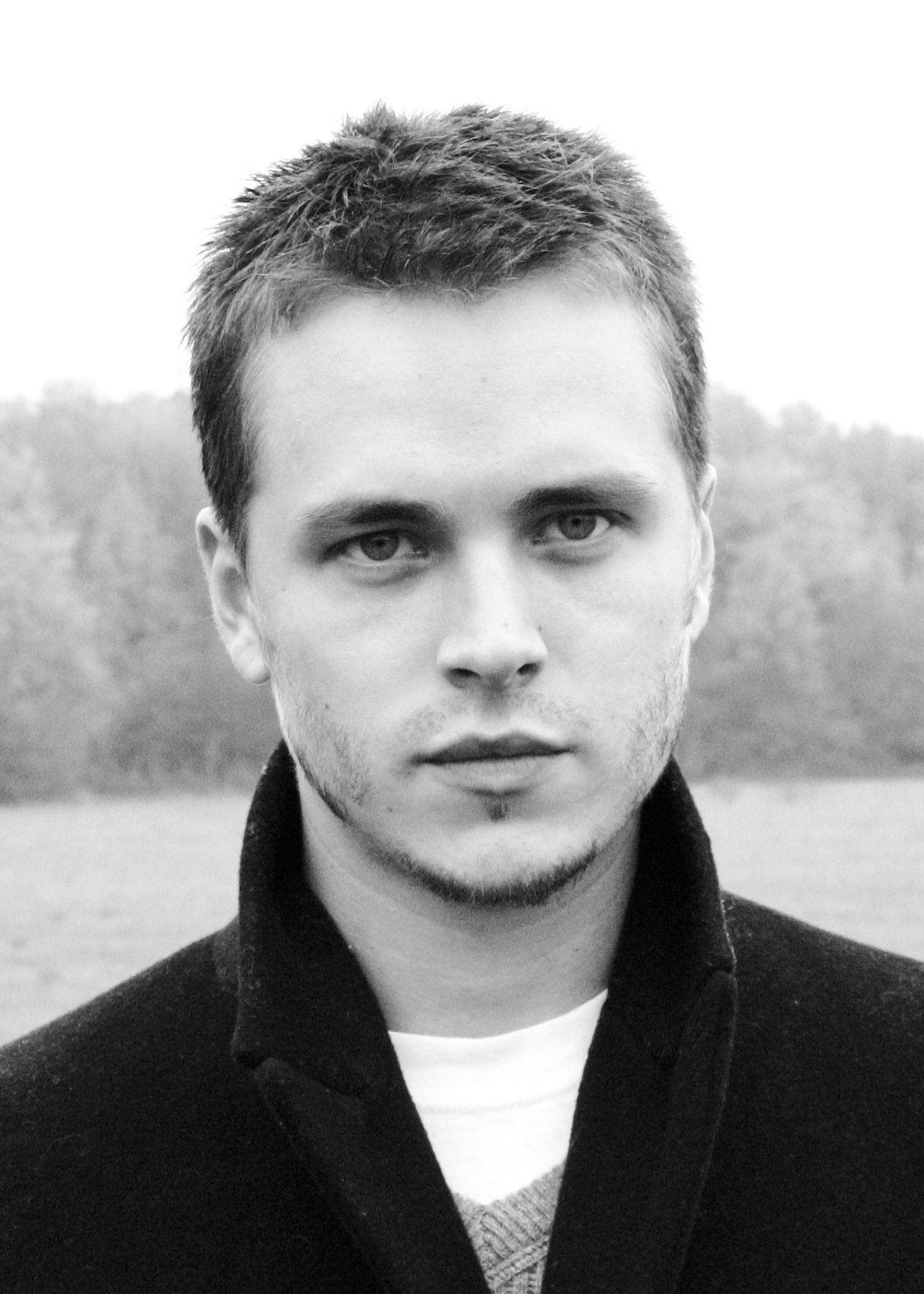 Фото - Джонатан Джексон: 1217x1704 / 247 Кб