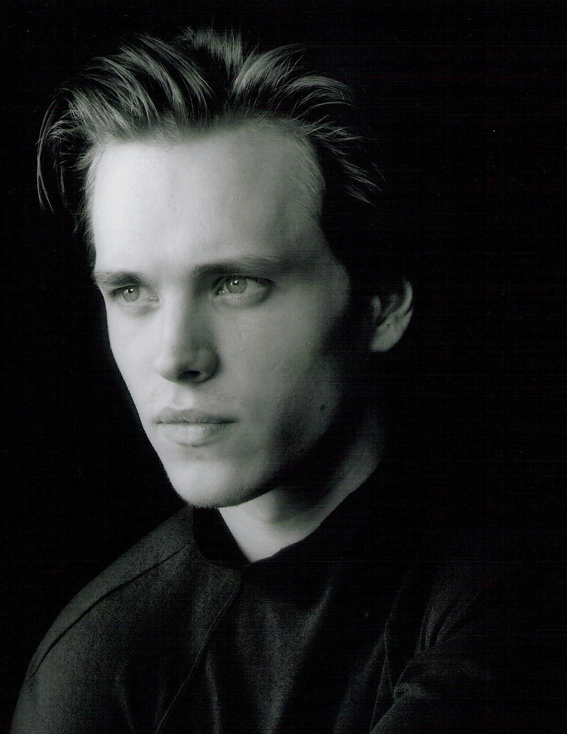 Фото - Джонатан Джексон: 1120x1448 / 285 Кб