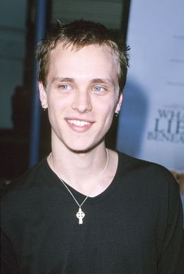 Фото - Джонатан Джексон: 269x400 / 15 Кб