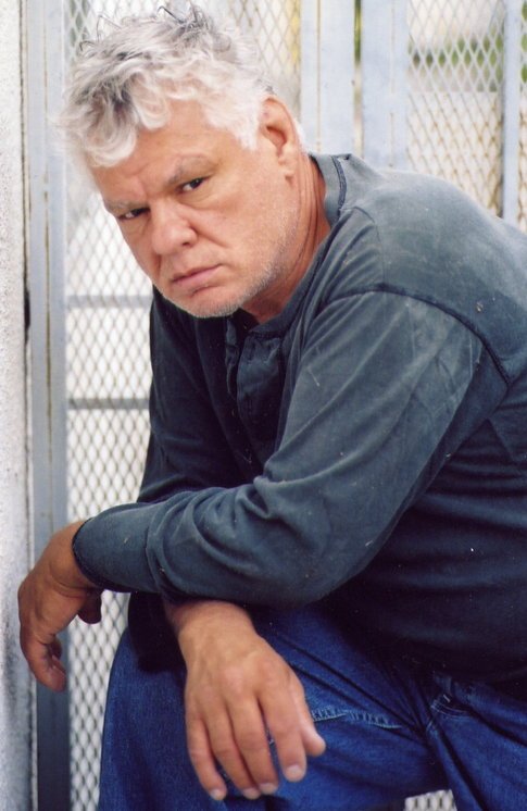 Фото - Майк Мюскэт: 485x746 / 65 Кб