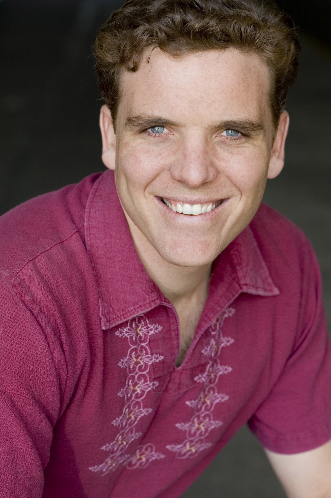 Фото - Райан Хони: 1362x2048 / 390 Кб