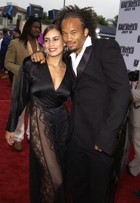 Фото - Кико Эллсворт: 275x400 / 25 Кб