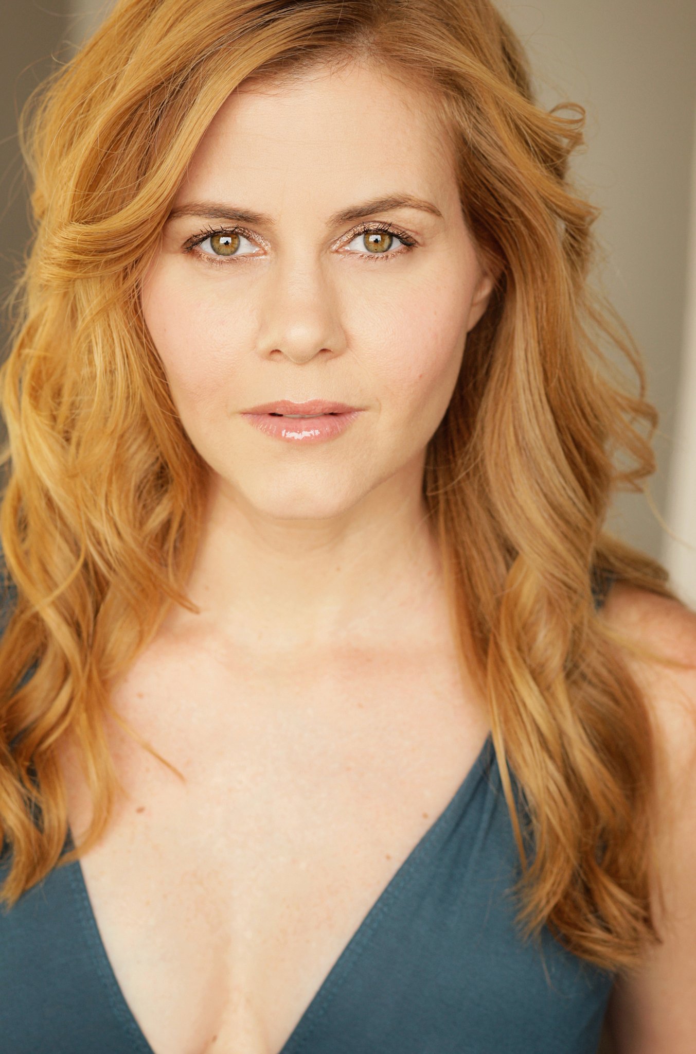 Фото - Кристи Линн Смит: 1353x2048 / 319 Кб