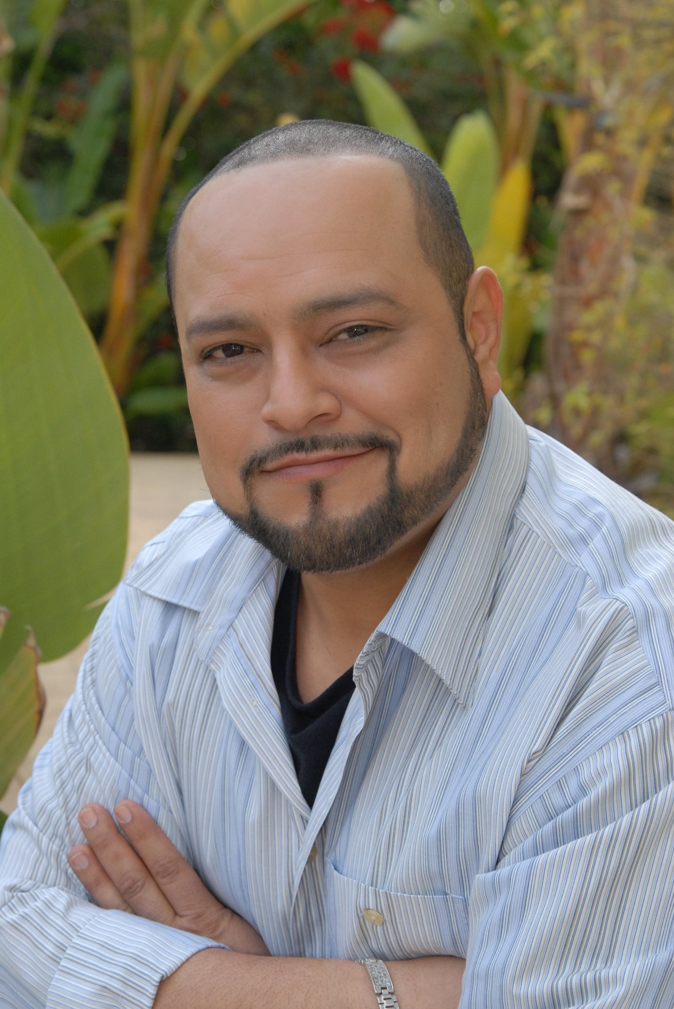 Фото - Роландо Молина: 1368x2048 / 415 Кб