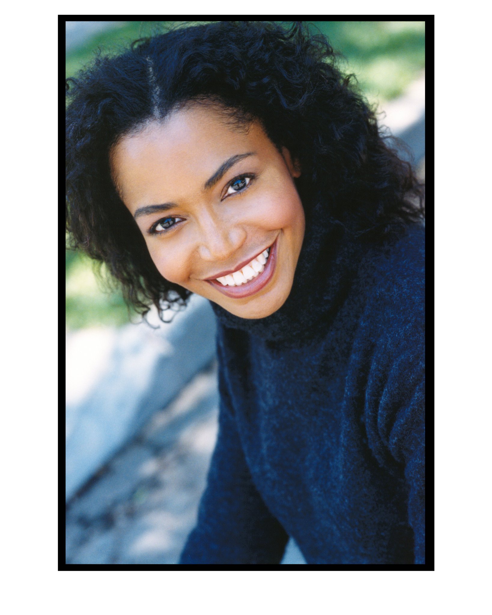 Фото - Regina McKee Redwing: 1638x2048 / 333 Кб