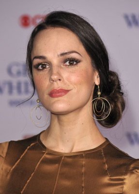 Фото - Erin Cahill: 287x400 / 20 Кб