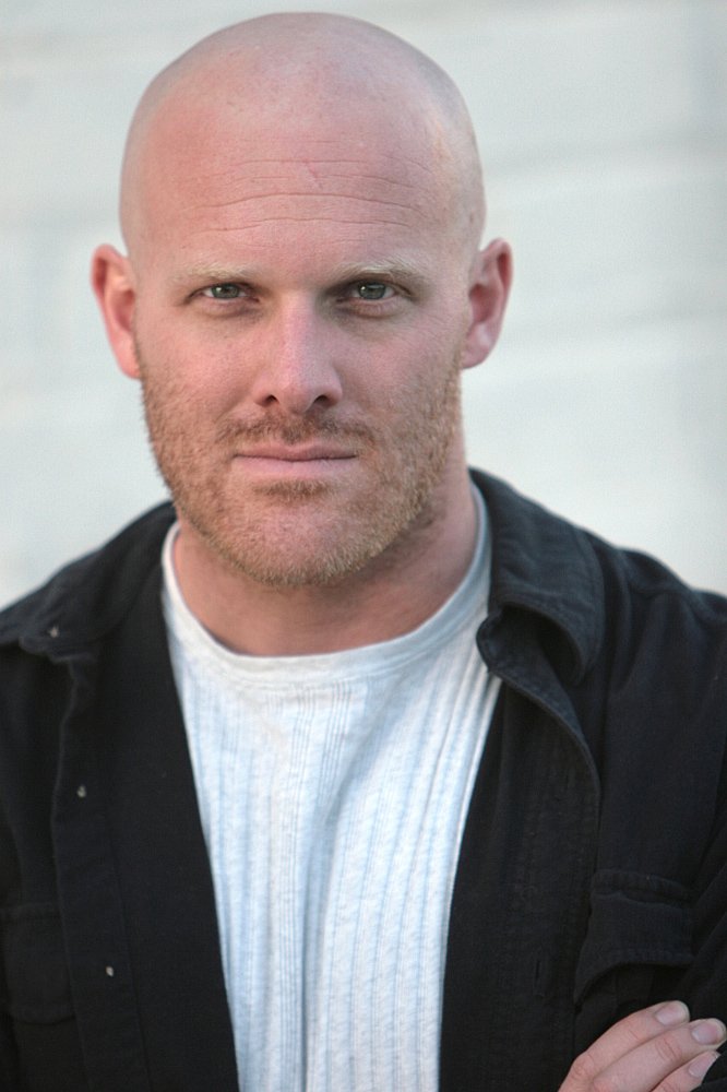 Фото - Майкл Дьюсенберг: 666x1000 / 81 Кб