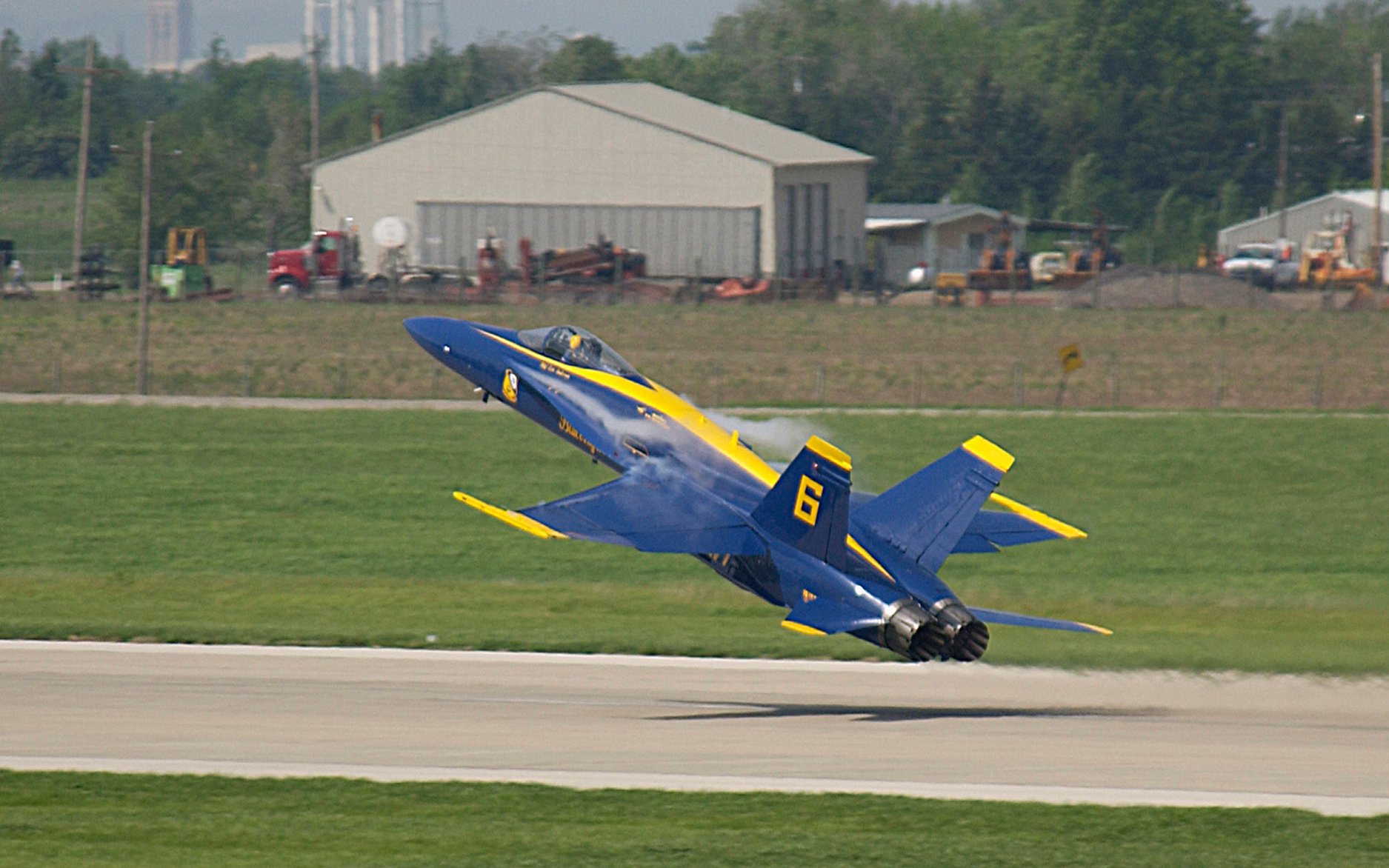 Фото - Len Anderson IV: 1875x1172 / 320 Кб