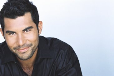 Фото - Дэвид ДеСантос: 365x246 / 12 Кб