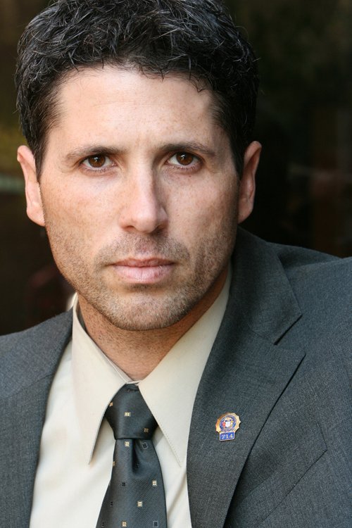 Фото - Freddy Hernandez: 500x750 / 72 Кб