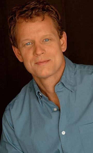 Фото - Chriss Anglin: 360x591 / 26 Кб