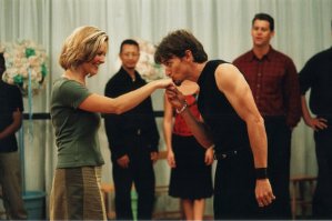 Фото - Gideon Emery: 299x199 / 15 Кб