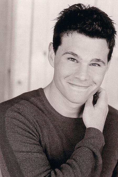 Фото - Йен Рид Кеслер: 450x676 / 93 Кб