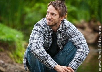 Фото - Брэдли Страйкер: 355x252 / 26 Кб