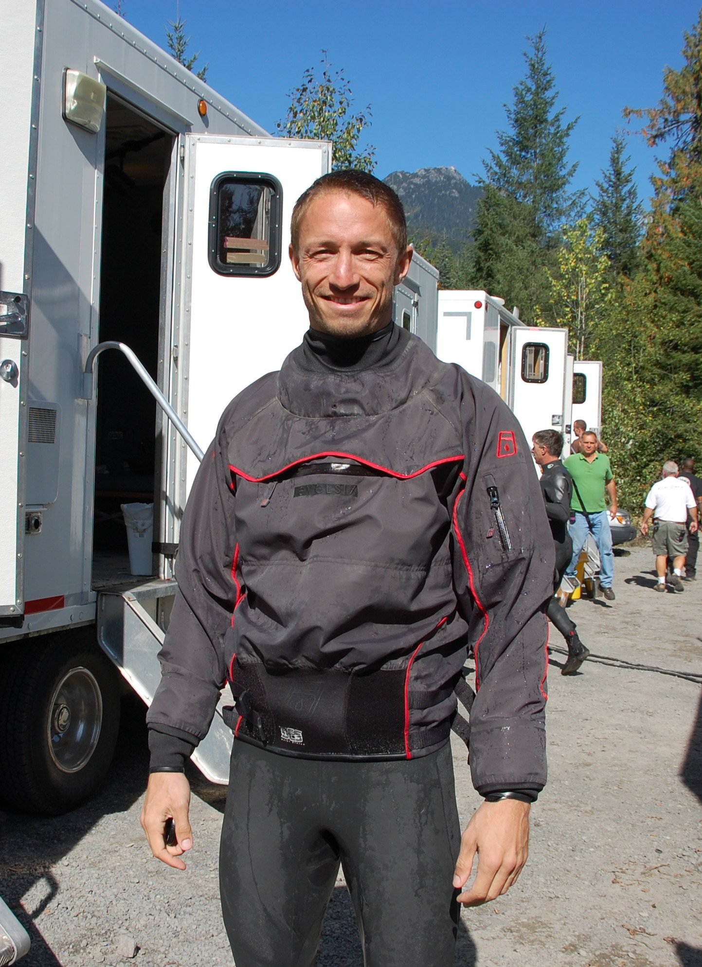 Фото - Брэдли Страйкер: 1443x1989 / 517 Кб