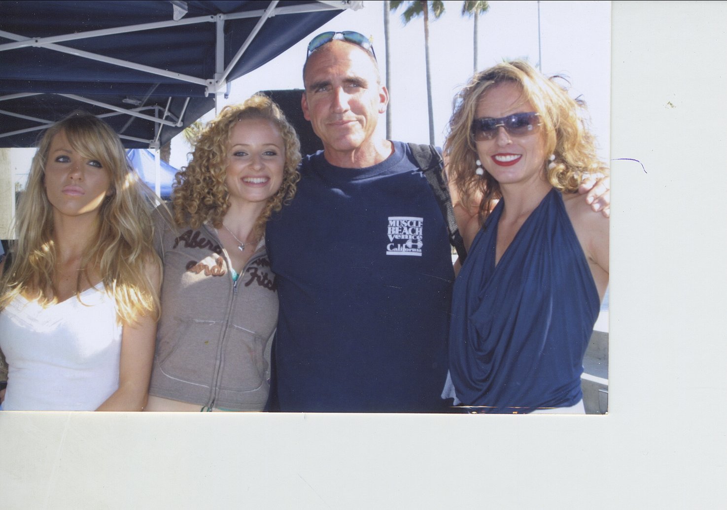 Фото - Джозеф Майкл Рот: 1475x1036 / 183 Кб