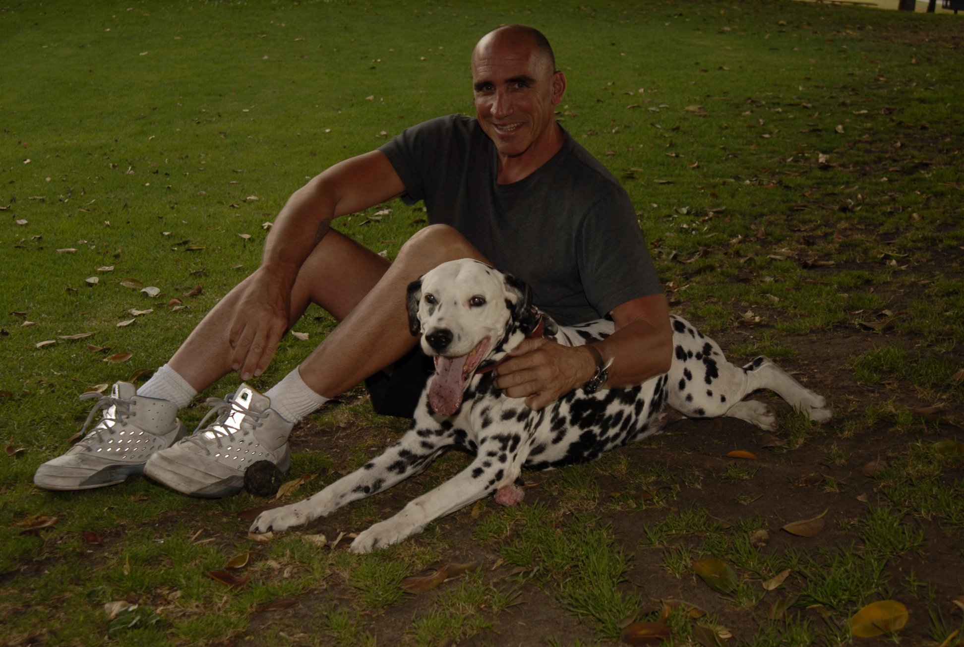 Фото - Джозеф Майкл Рот: 1944x1305 / 396 Кб