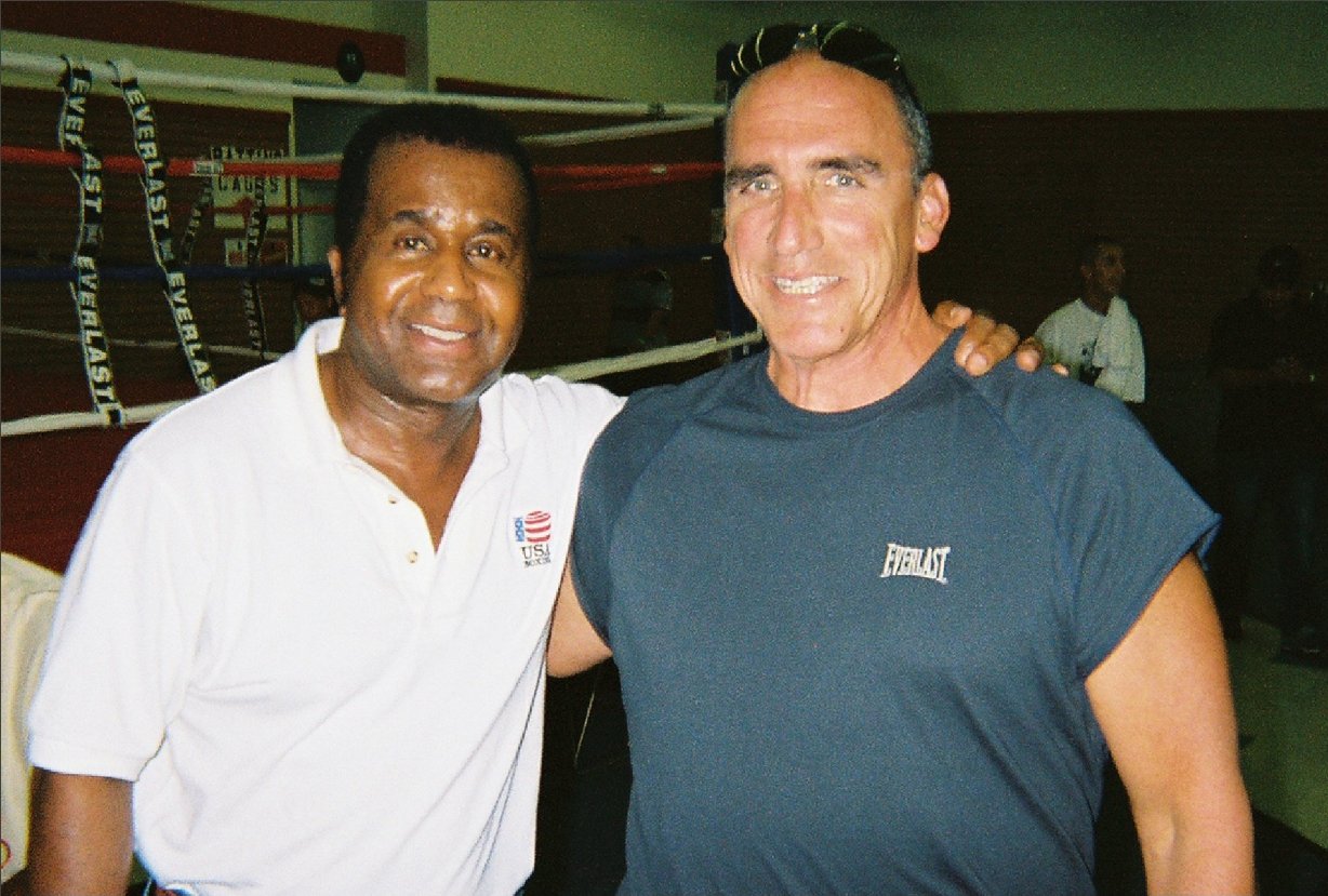 Фото - Джозеф Майкл Рот: 1228x829 / 192 Кб