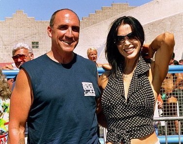 Фото - Джозеф Майкл Рот: 377x296 / 41 Кб