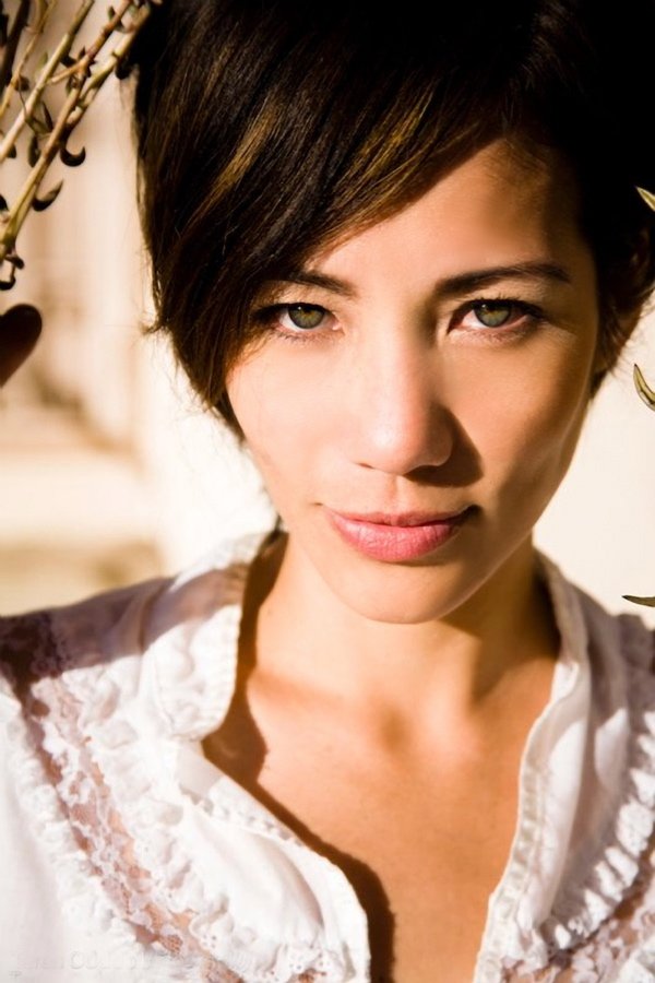 Фото - Vanessa Viola: 600x900 / 79 Кб