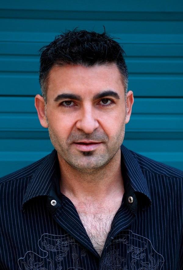 Фото - Miguel Mas: 600x885 / 85 Кб