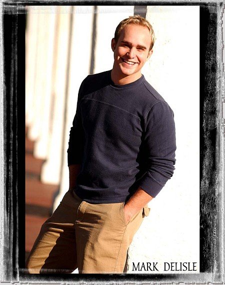 Фото - Mark DeLisle: 450x570 / 64 Кб