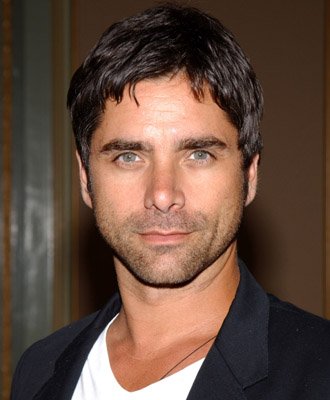 Фото - Джон Стамос: 330x400 / 25 Кб