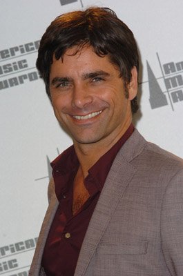 Фото - Джон Стамос: 265x400 / 21 Кб