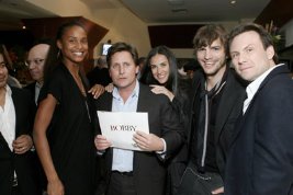 Фото - Деми Мур: 267x178 / 13 Кб