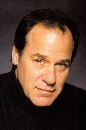 Фото - Грейнджер Хайнс: 350x531 / 30 Кб