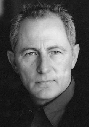 Фото - Чарлз Босуэлл: 300x425 / 21 Кб