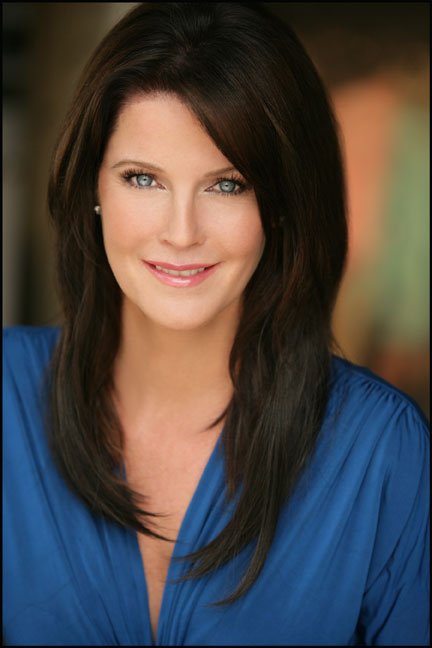 Фото - Мэйви Куинлэн: 432x648 / 37 Кб