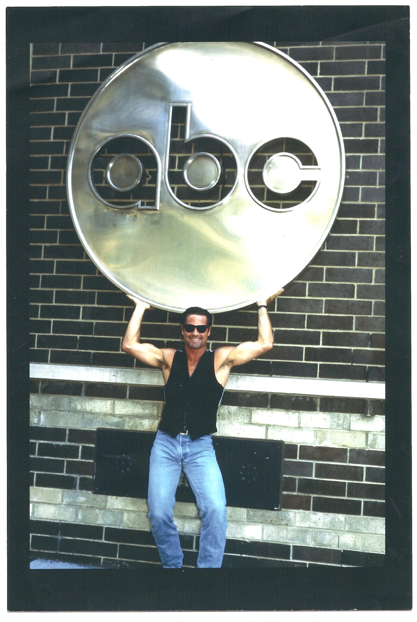 Фото - Джим Фицпатрик: 1374x2048 / 450 Кб