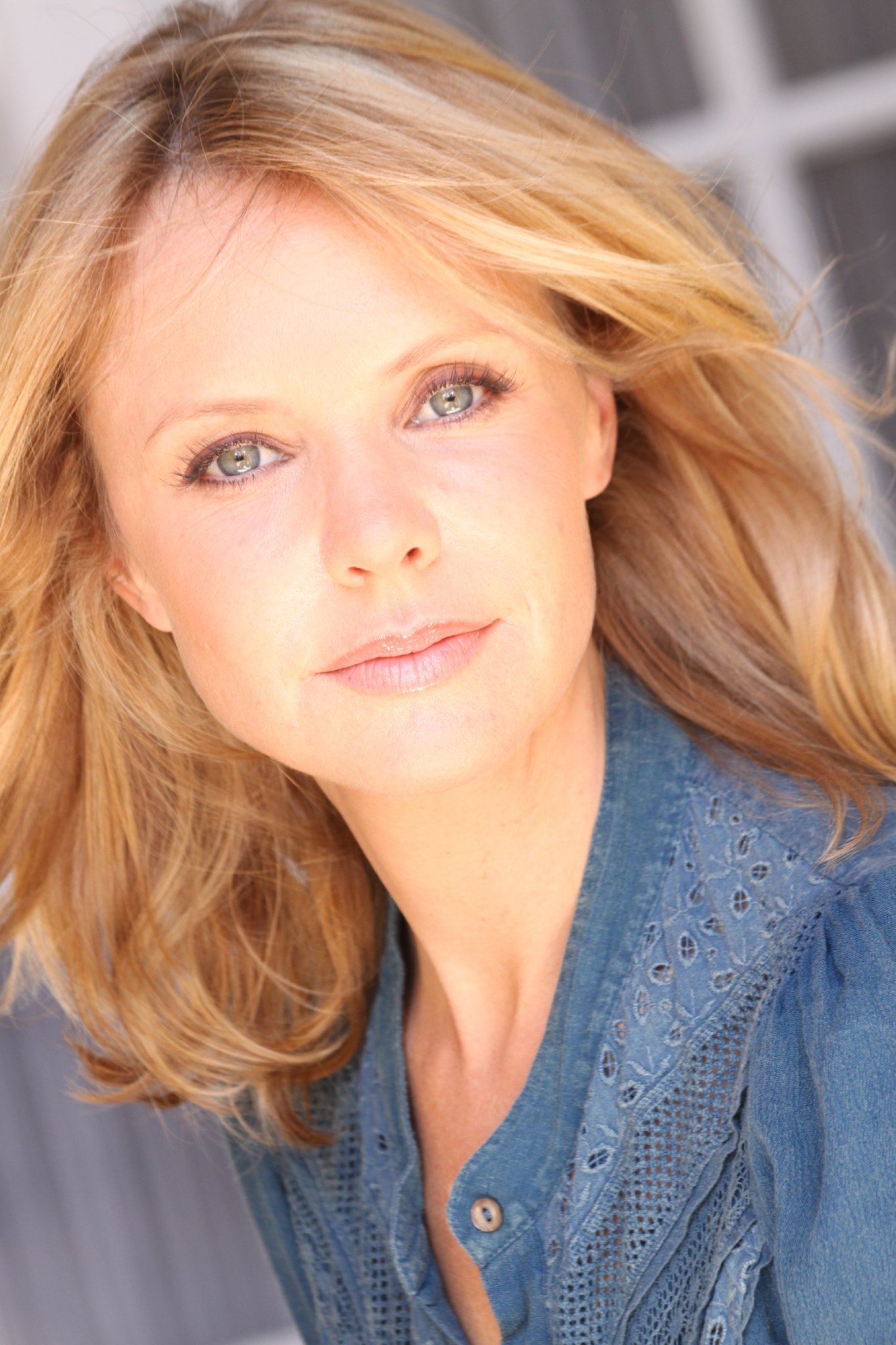 Фото - Сара Олдрич: 1365x2048 / 355 Кб