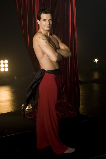 Фото - Антонио Сабато-мл.: 360x540 / 22 Кб